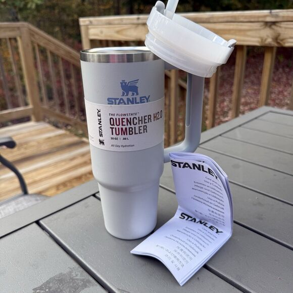NEW Stanley FlowState Quencher H2.0 Tumbler Water Bottle 30oz Fog Gray w/straw - Picture 9 of 10